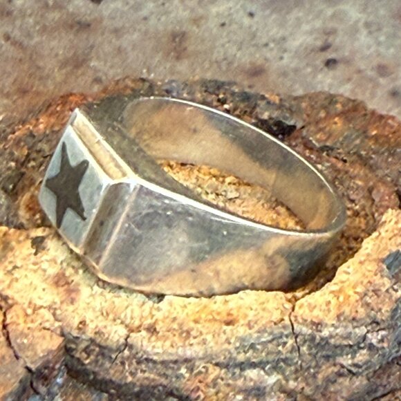 Vintage 900 Silver & Star Signet Ring Size 7 - Picture 3 of 7